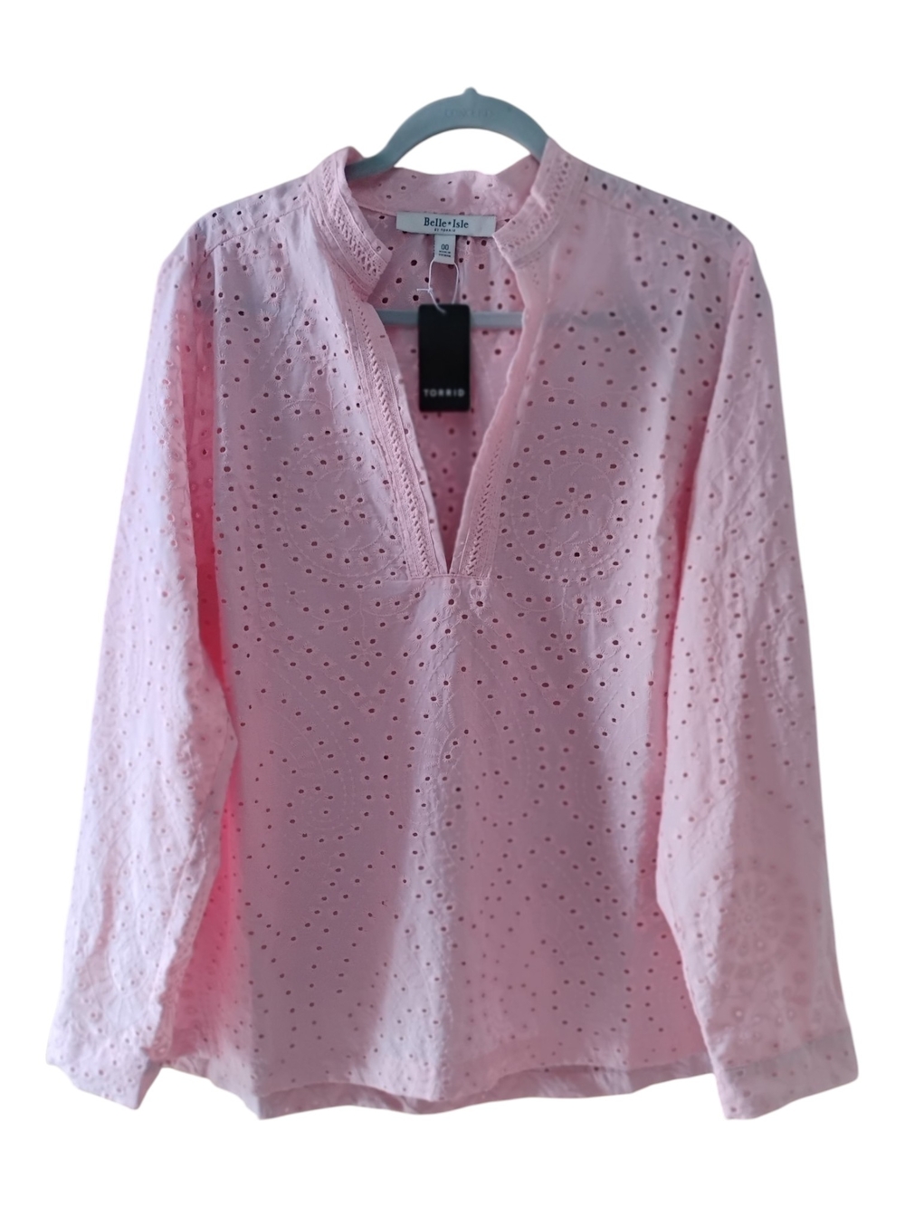 Belle Isle by Torrid Pink Eyelet V-Neck Blouse Sz 00 NWT - Picture 2 of 7